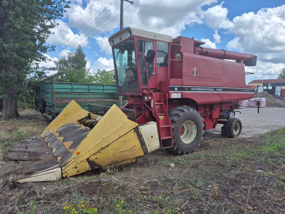 Kombajn Zbożowy Case International 1440
