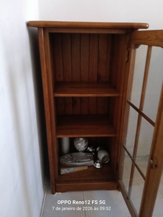 2 Móveis-Movel Vitrine_ Móvel de Apoio/Armario_Madeira Maciça