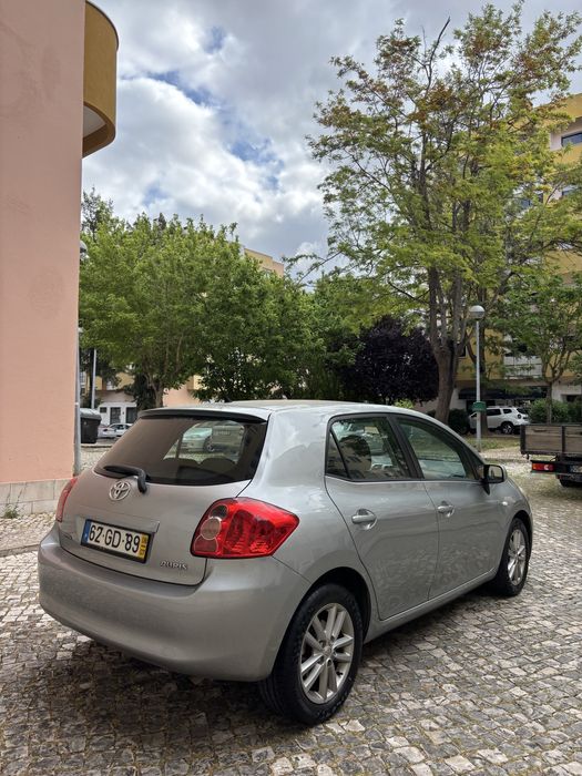 Toyota Auris 1.4 Gasolina