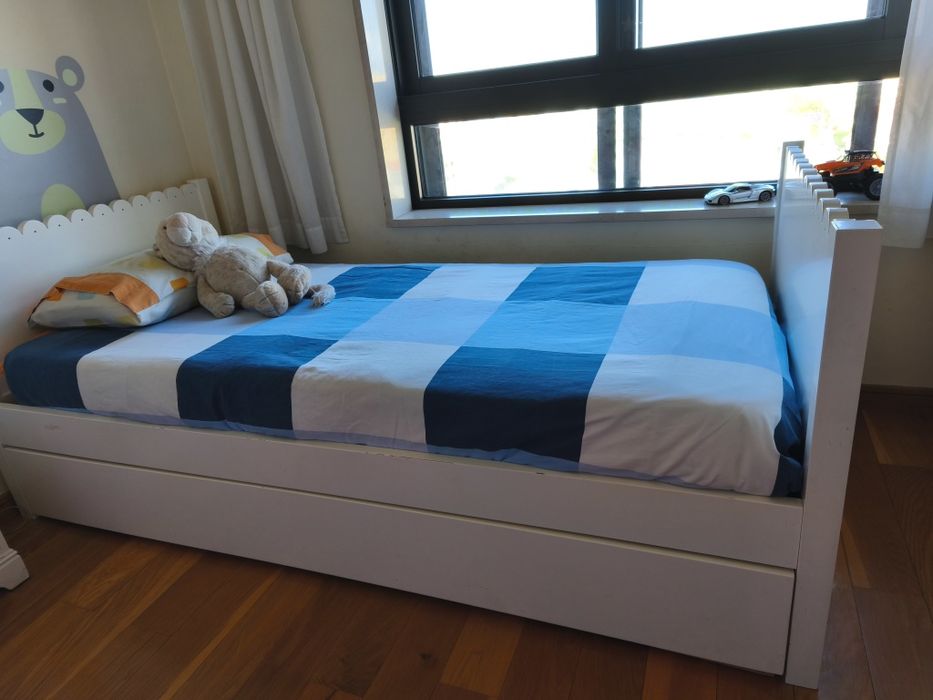 Cama com gavetão