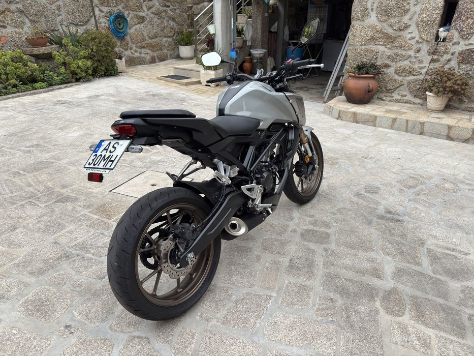 Honda CB125r 2022