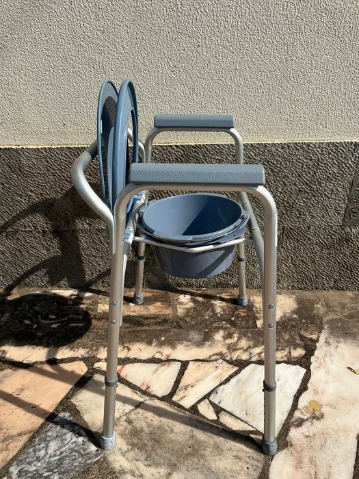 Cadeira Sanitária