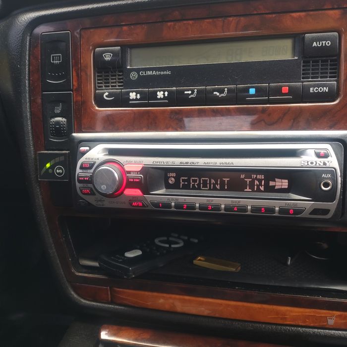 Автомагнитола Соні