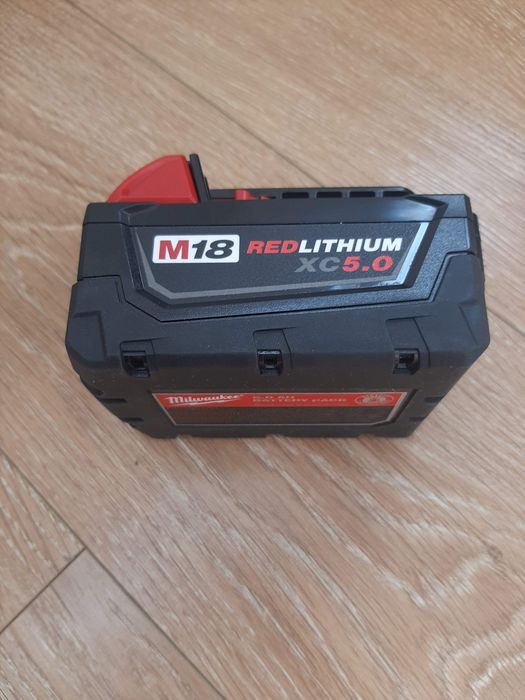 Milwaukee M18 5.0Ам Акумулятор, батарея,акб нова!!!