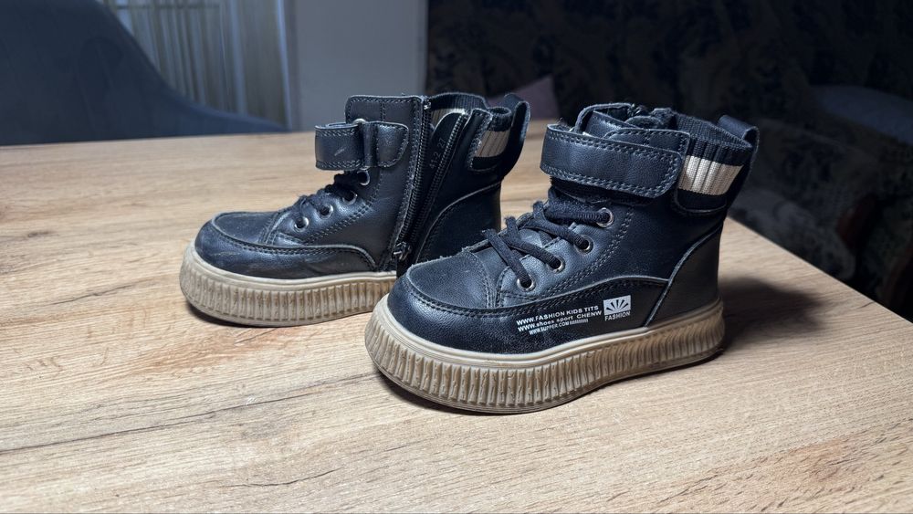 Демісезонні черевики  стан хороший