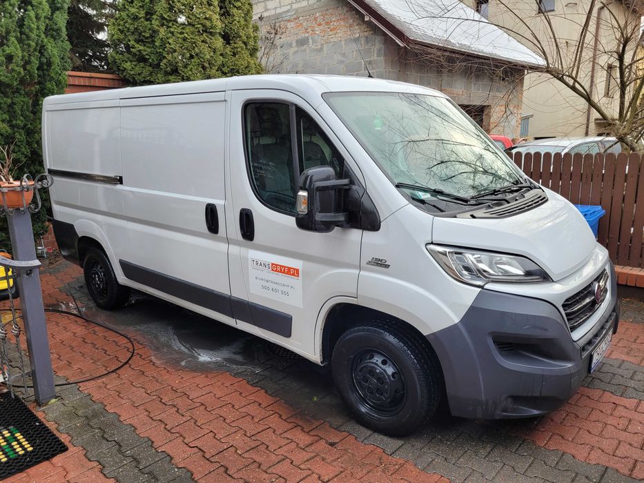 Fiat Ducato FV 23% VAT-1 używany do transportu leków