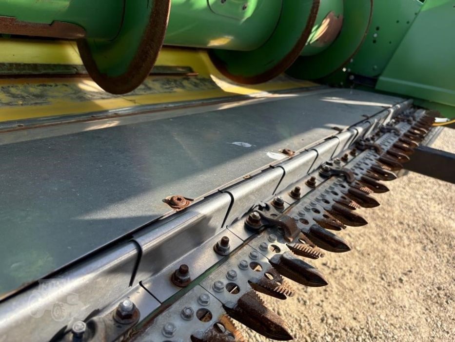 John Deere 635F Жатка