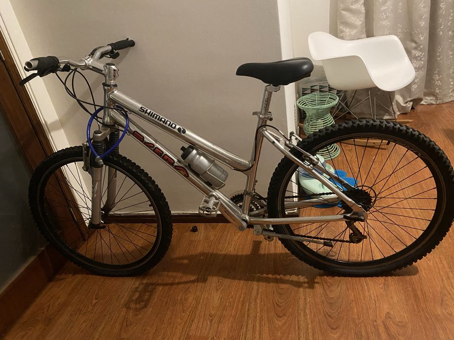 Bicicleta Shimano em aluminio