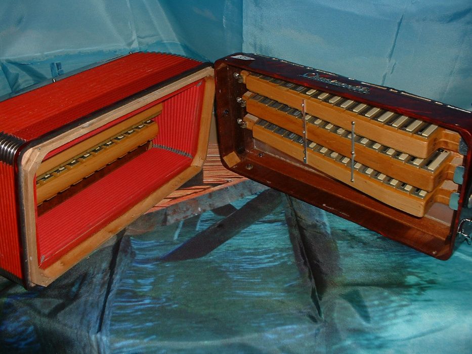 Avenda Acordeao G , N. 99