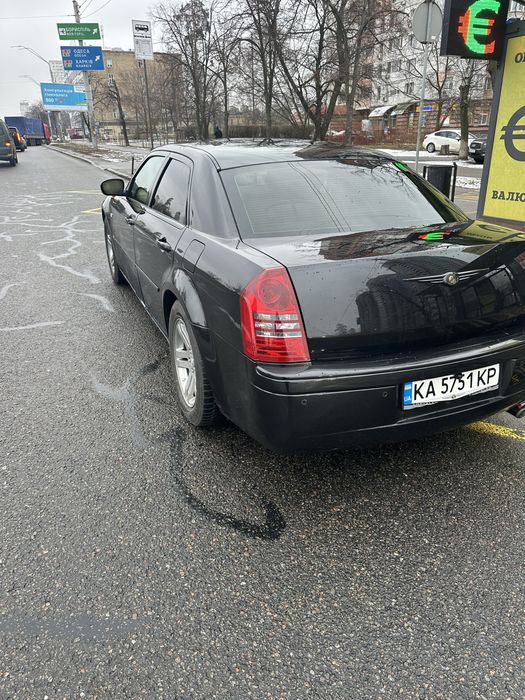 Любымый 300с продаю 2.7