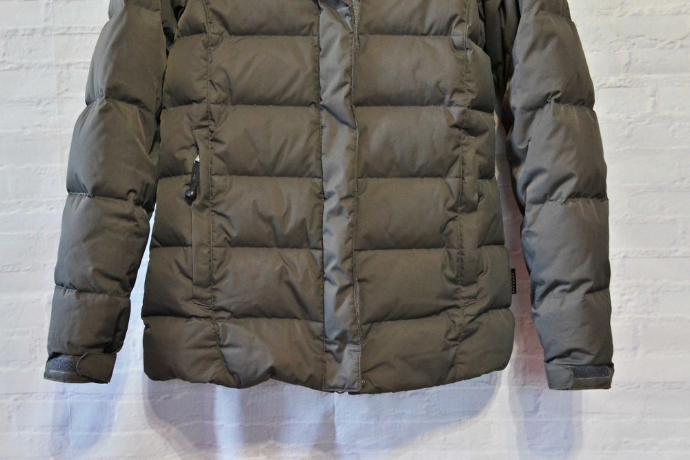 Женская зимняя пуховая куртка Jack Wolfskin