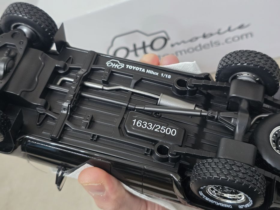 1/18 Toyota Hilux sr5