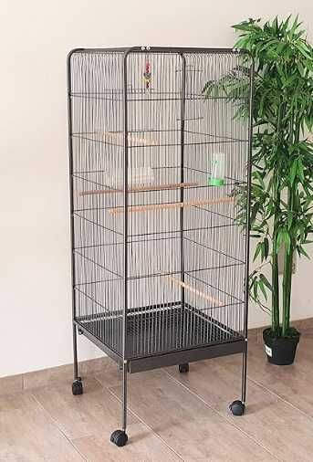 Велика клітка на ніжках для птахів