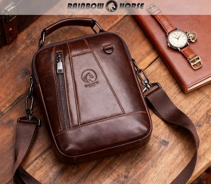 Чоловіча шкіряна сумка.