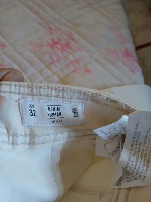 Calças brancas da lefties