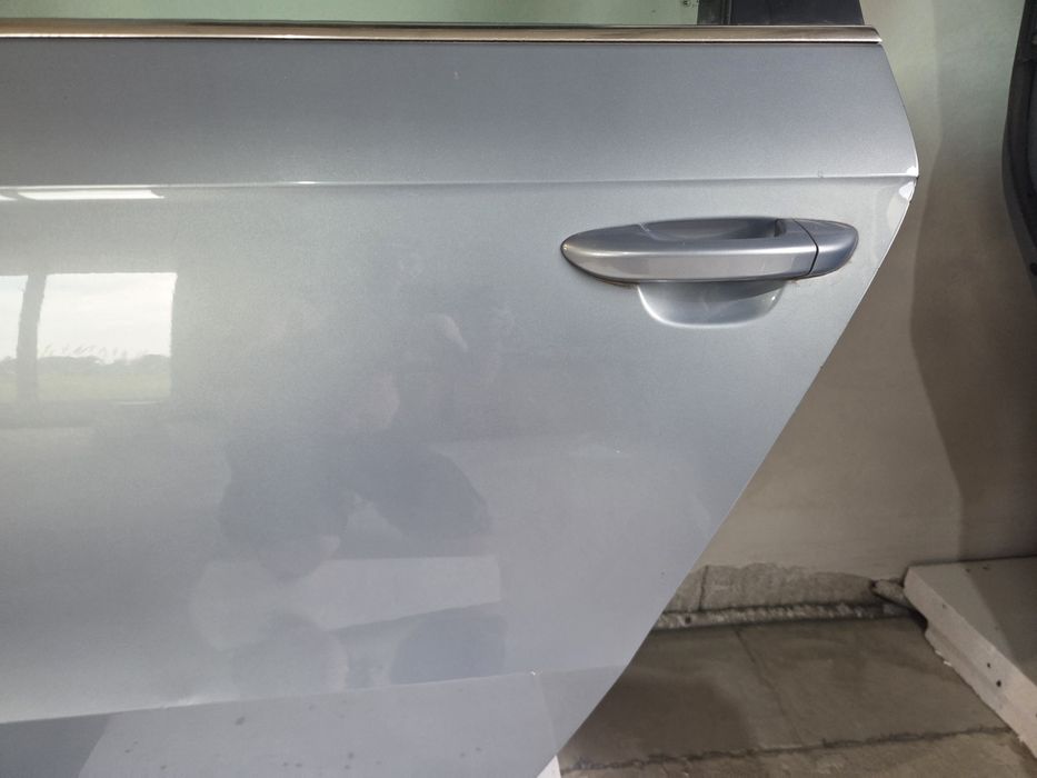 Sprzedam drzwi passat b7 LC7Z