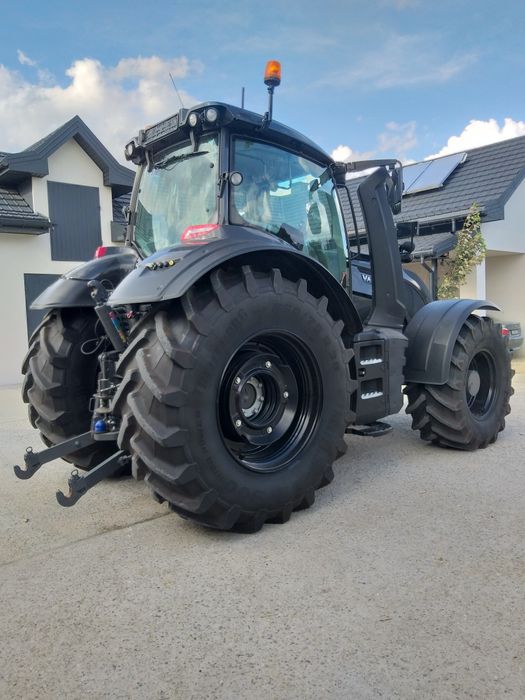 Ciągnik rolniczy Valtra 214 Direct
