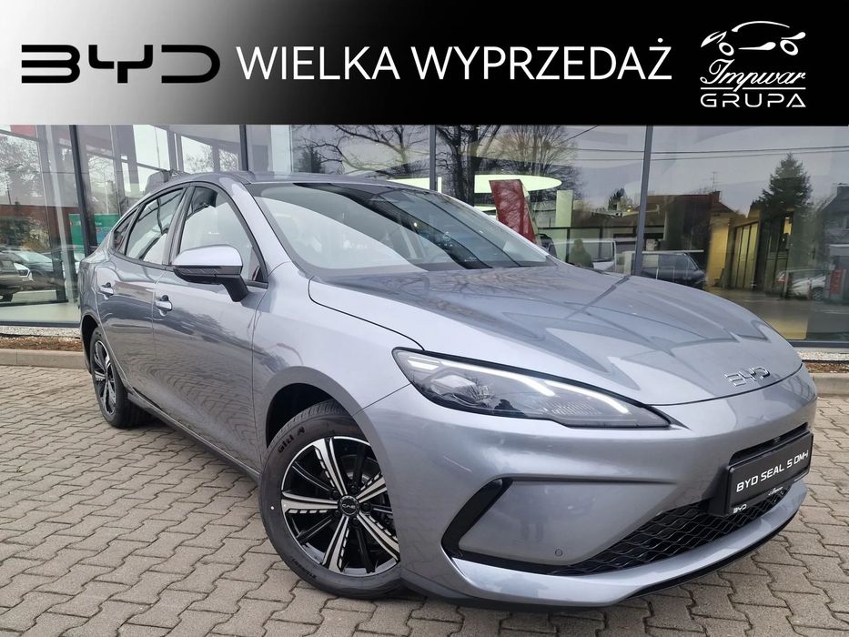 BYD Seal 5 Zasięg 1050 km / Kamera 360 / Ekran 12,8 ''