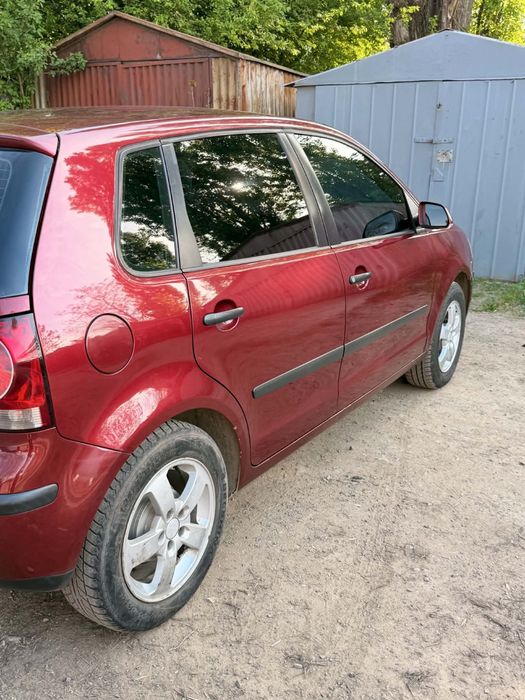 Volkswagen Polo 2007 IV покоління (FL) • 1.4 МТ (80 к.с) • Base