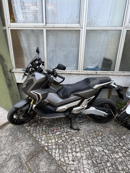 X-ADV 2018 como nova