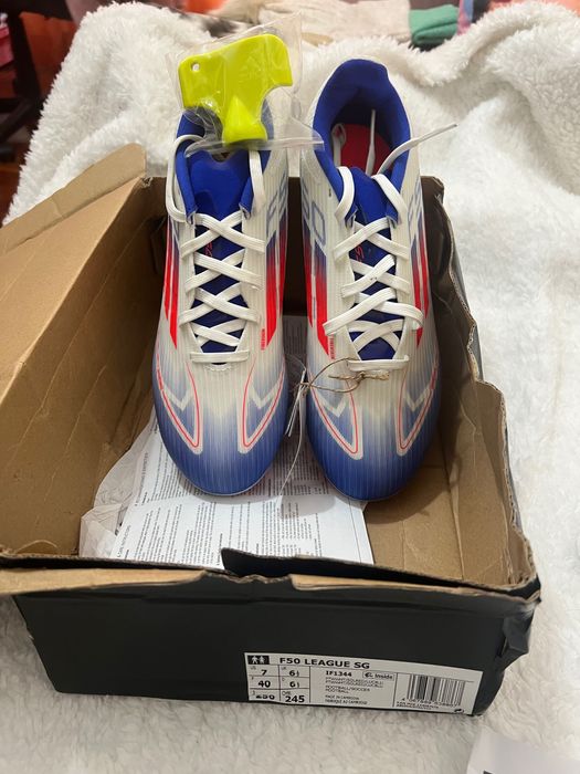 Chueteiras Adidas F50 League SH