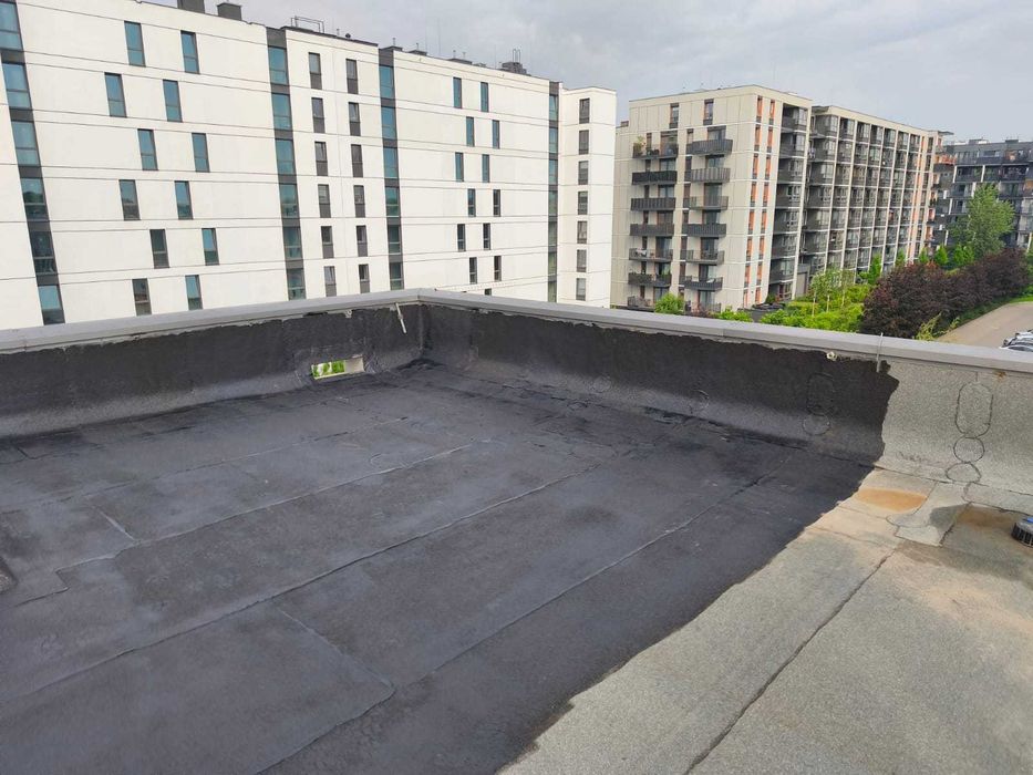 Odśnieżanie i naprawa dachów