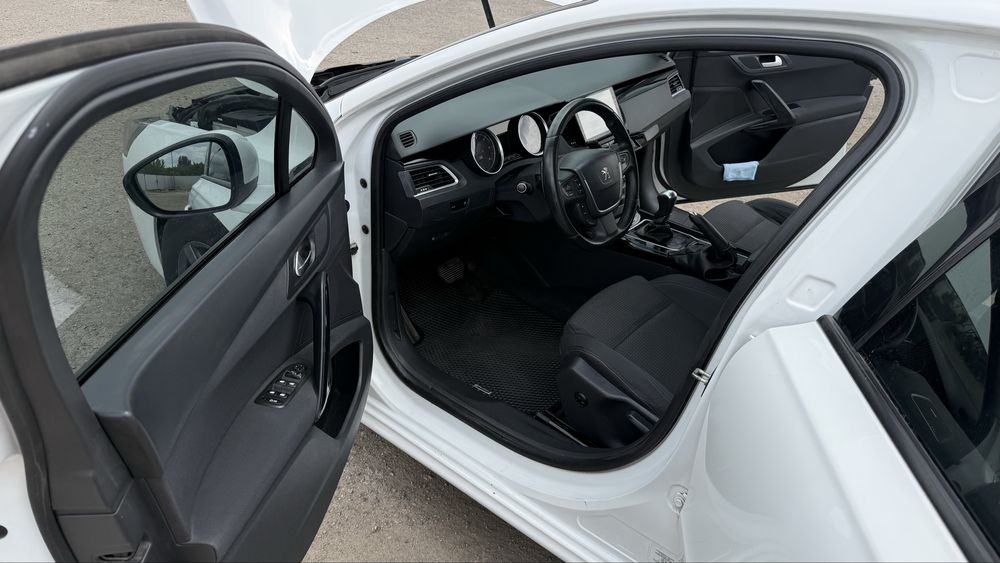 Peugeot 508 (універсал)