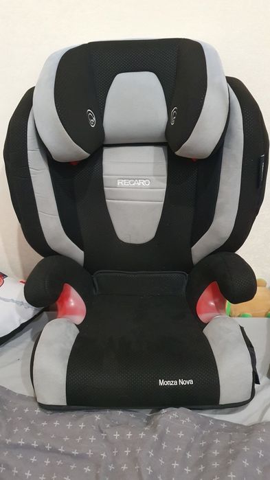 Дитяче автокрісло Recaro Monza Nova 2 15 - 36кг