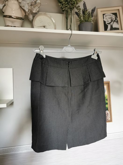 Śliczna spódnica w paski r. L