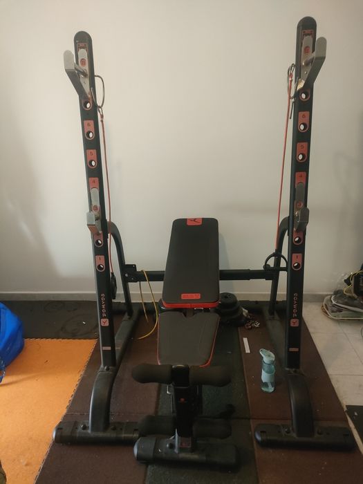 Rack com banco  com várias funcionalidades