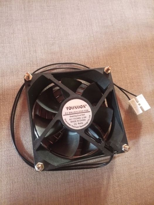 Ventoinha/ventilador 220V