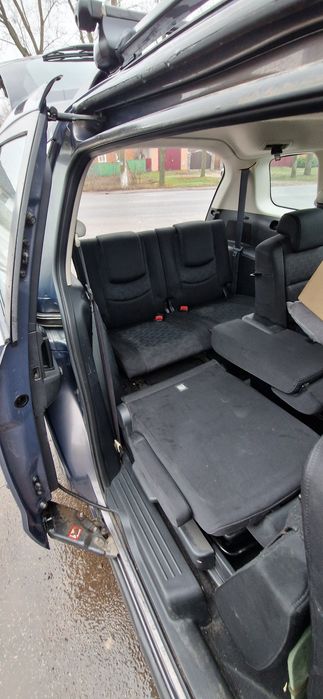 Mazda 5 (мінівен- універсал)