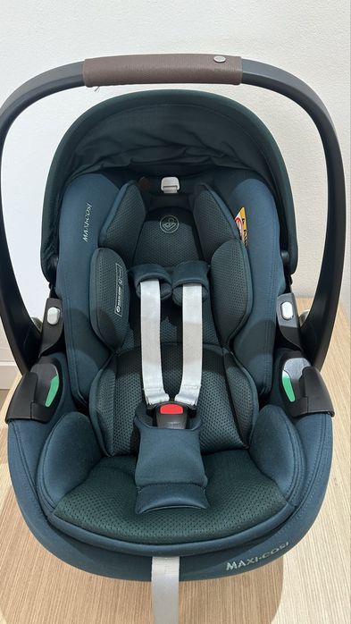 Ovo Maxi-Cosi Pebble 360 + Base FamilyFix 360