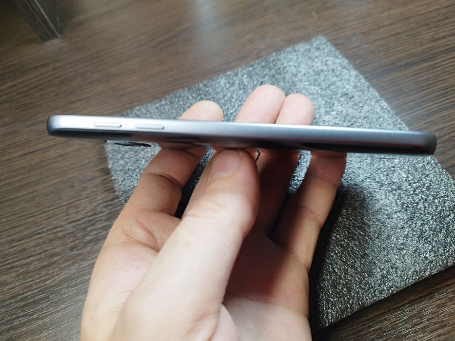 Смартфон Samsung  G930f