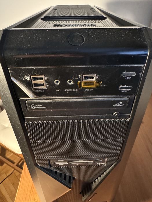 Komputer stacjonarny