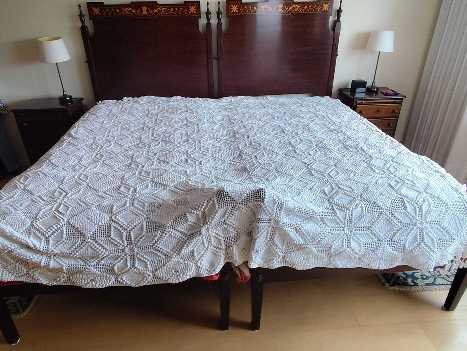 Colcha croché feita a mão antiga