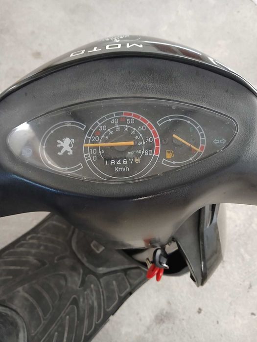 Moto Peugeot V-clic 50cc