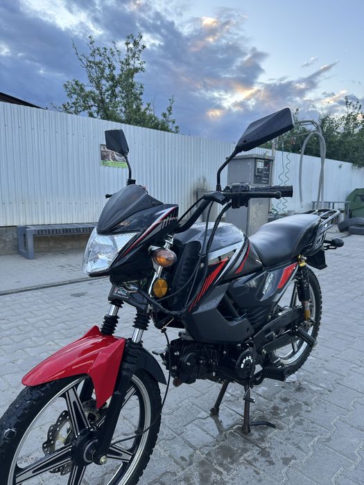 Спарк 125 кубів.