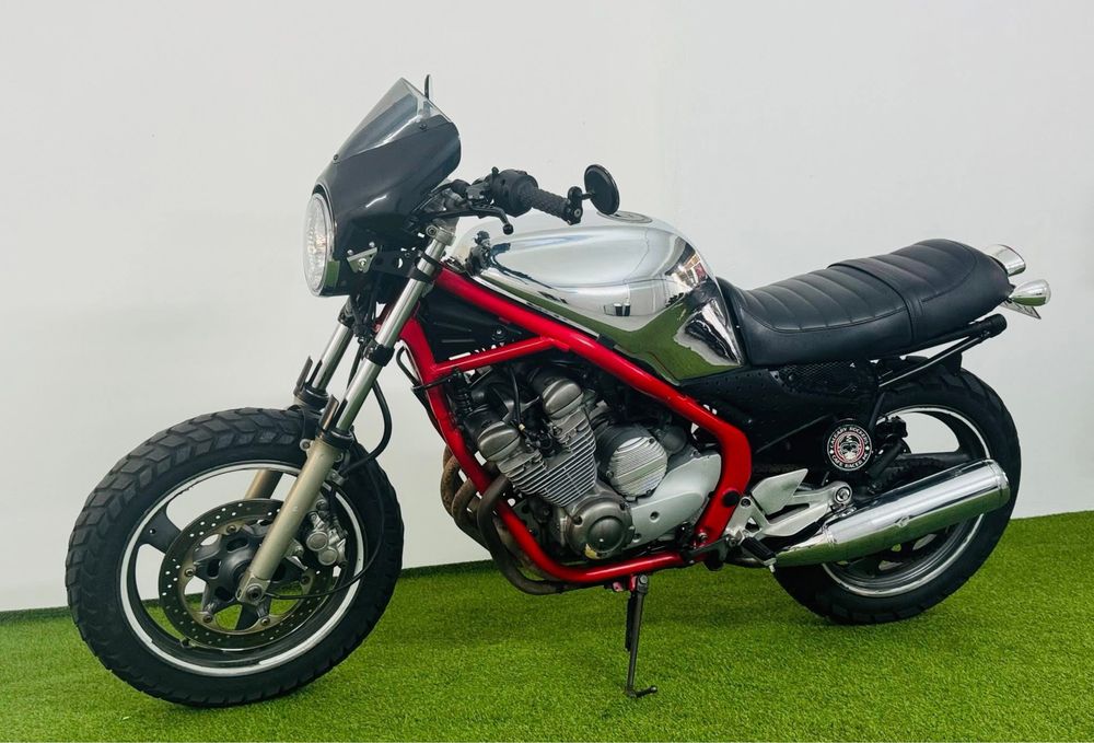 Yamaha XJ Cafe Racer 3 anos de Garantia
