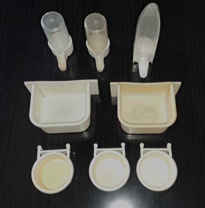 Recipientes/bebedouros para gaiolas pequenas