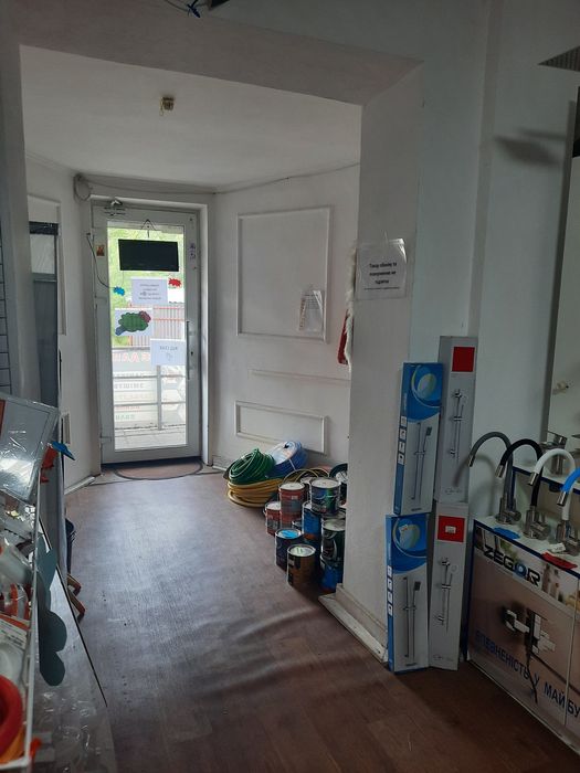 Помещение под магазин,офис,салон в центре левого берега.