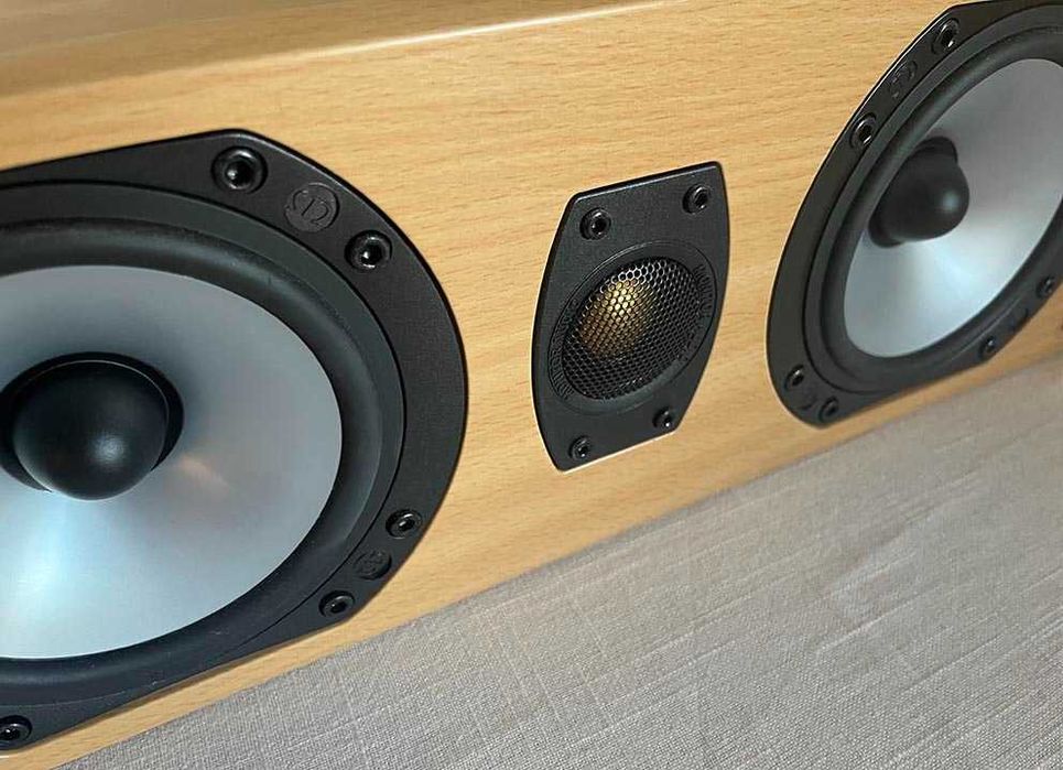 Colunas Monitor Audio