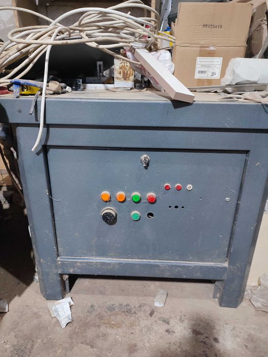 Станок крайкувальний