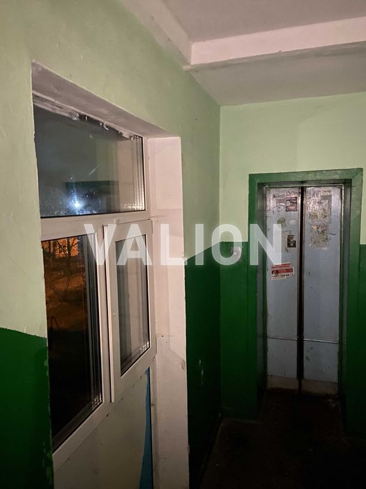 Продаж 1 кім квартири під ремонт, Лісовий проспект ,метро Лісова