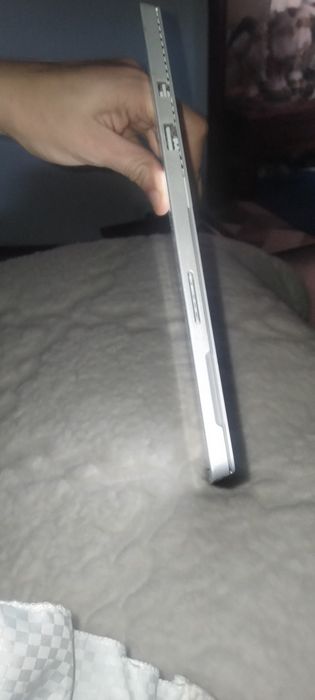 Tablet Surface cinza