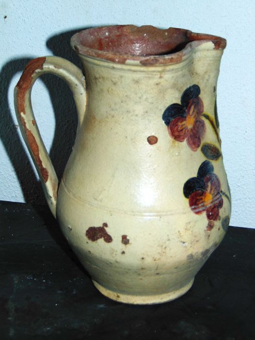 Jarra muita antiga para colecionadores.