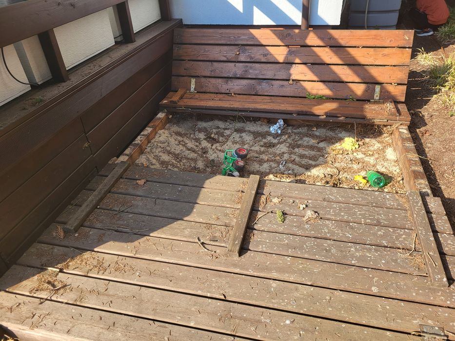 Drewniana piaskownica Komorow