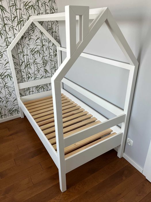 Drewniane łóżko domek 80cm x 160cm firmy Nizio Home