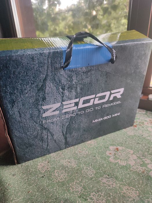 Мини сварочный аппарат Zegor.