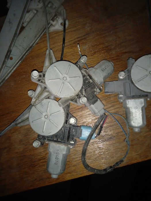 Склопiдiймачi електричнi Honda Fit, Jazz-  Mitsuba 606070 i 606080